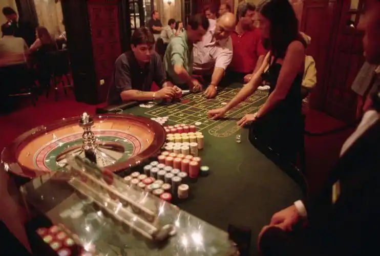 mm52 Live Casino Provider Studio မှ Real Dealer ဂိမ်း ထုတ်လွှင့်မှု မြင်ကွင်း